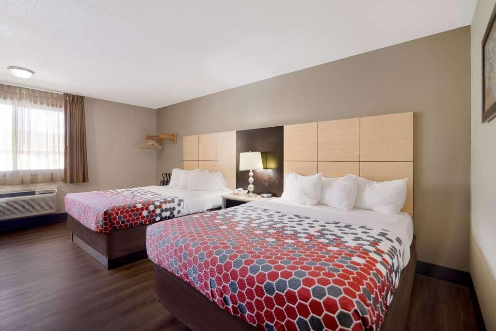 Econo Lodge Grand Forks Phòng bức ảnh