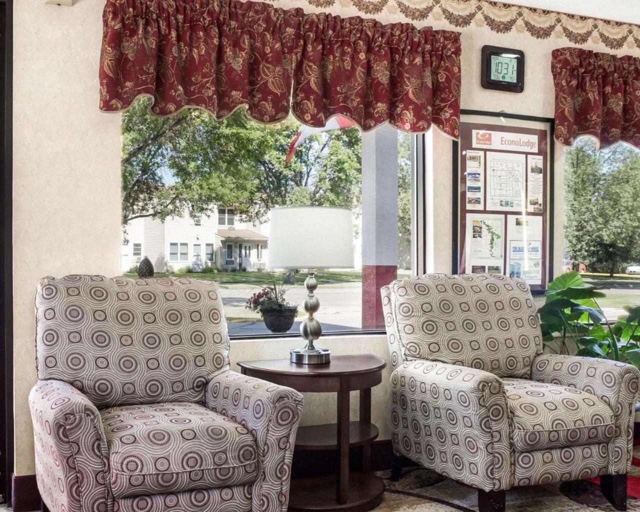 Econo Lodge Grand Forks Ngoại thất bức ảnh