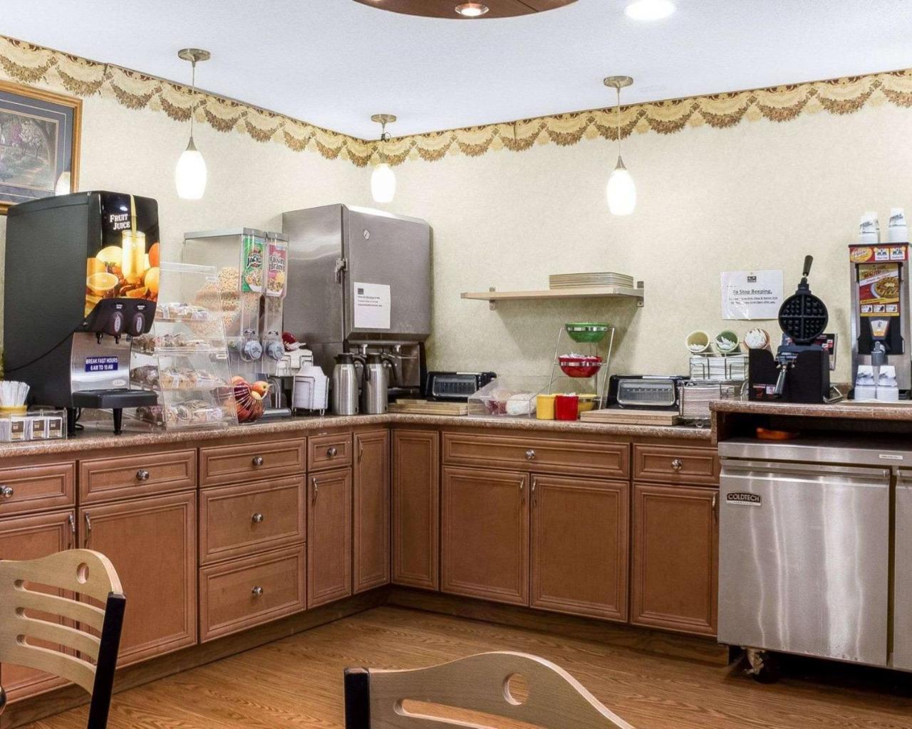 Econo Lodge Grand Forks Ngoại thất bức ảnh